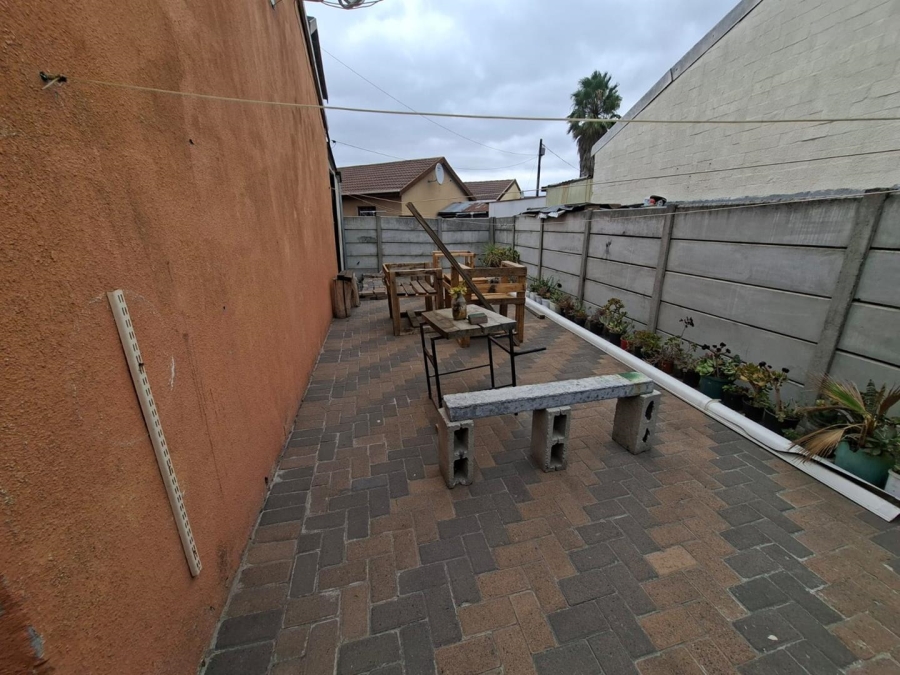 3 Bedroom Property for Sale in Highbury Western Cape